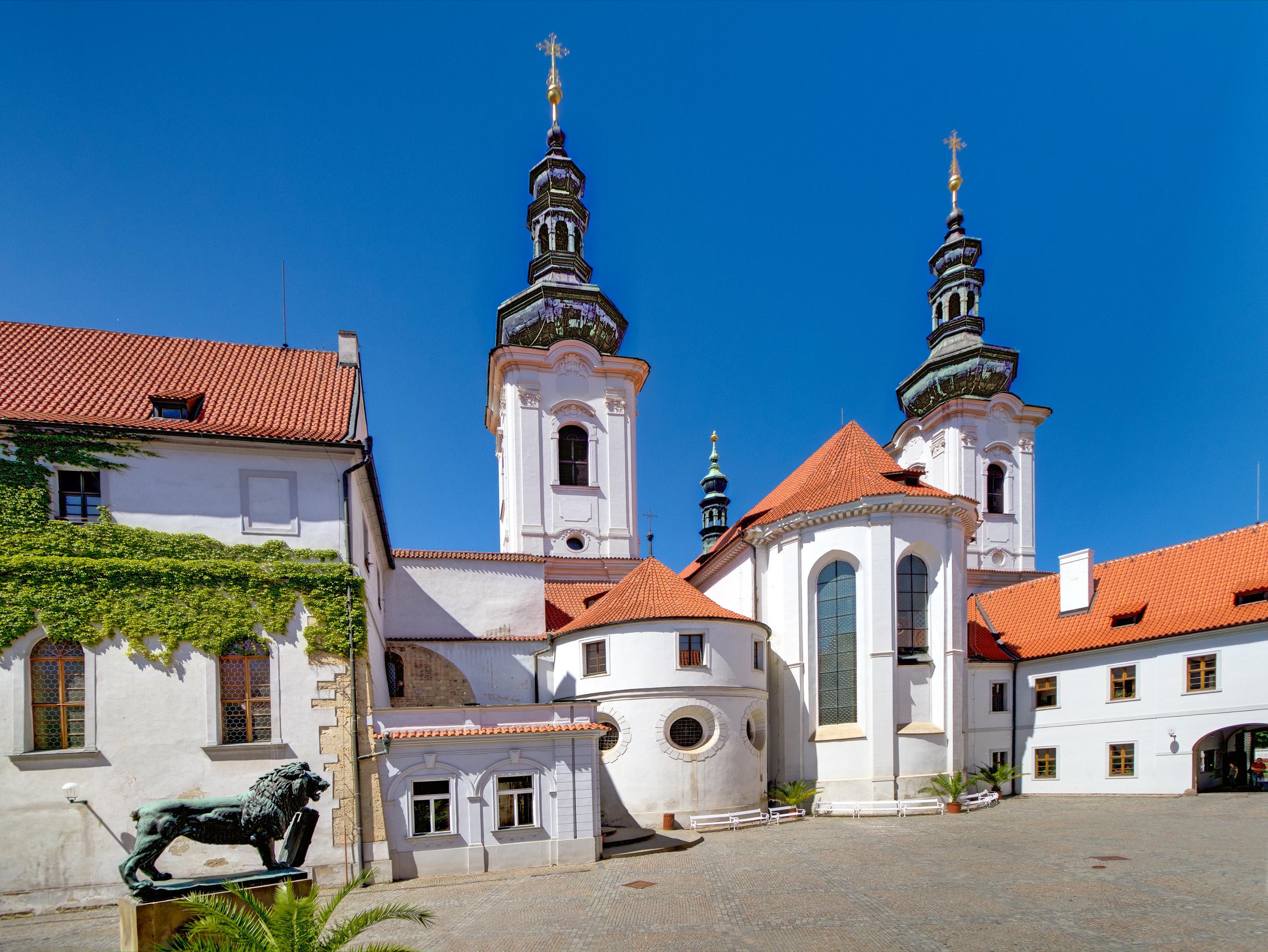 Monastery Hotel Praga Esterno foto